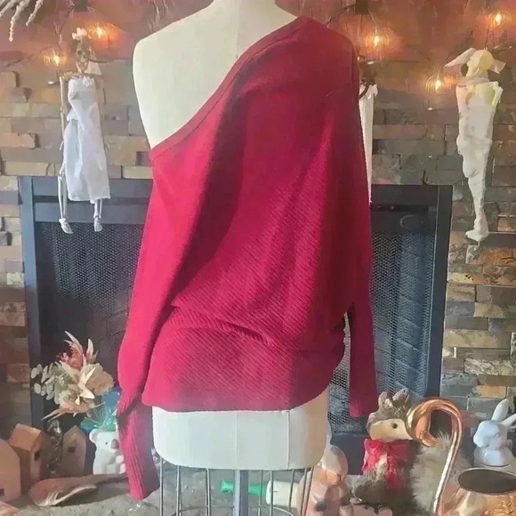 Slouchy off shoulder knit top - Picture 2 of 2